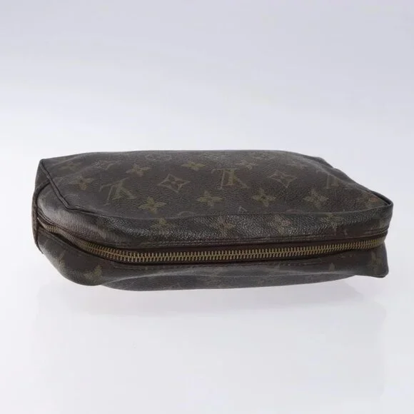 LOUIS VUITTON Monogram Trousse Toilette 23 Clutch Bag